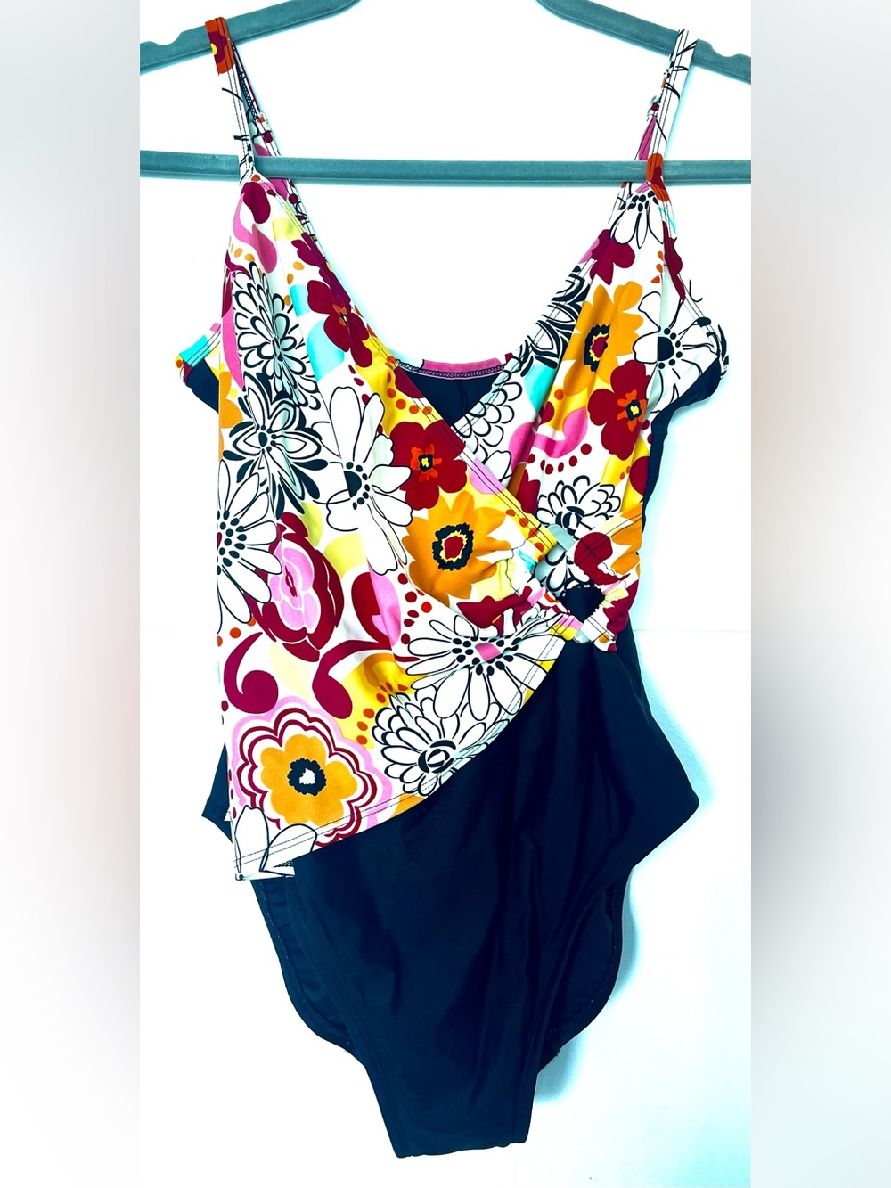 Costa del Sol Women’s 12/34 Floral Black One-Piece Twist Front Swimsuit